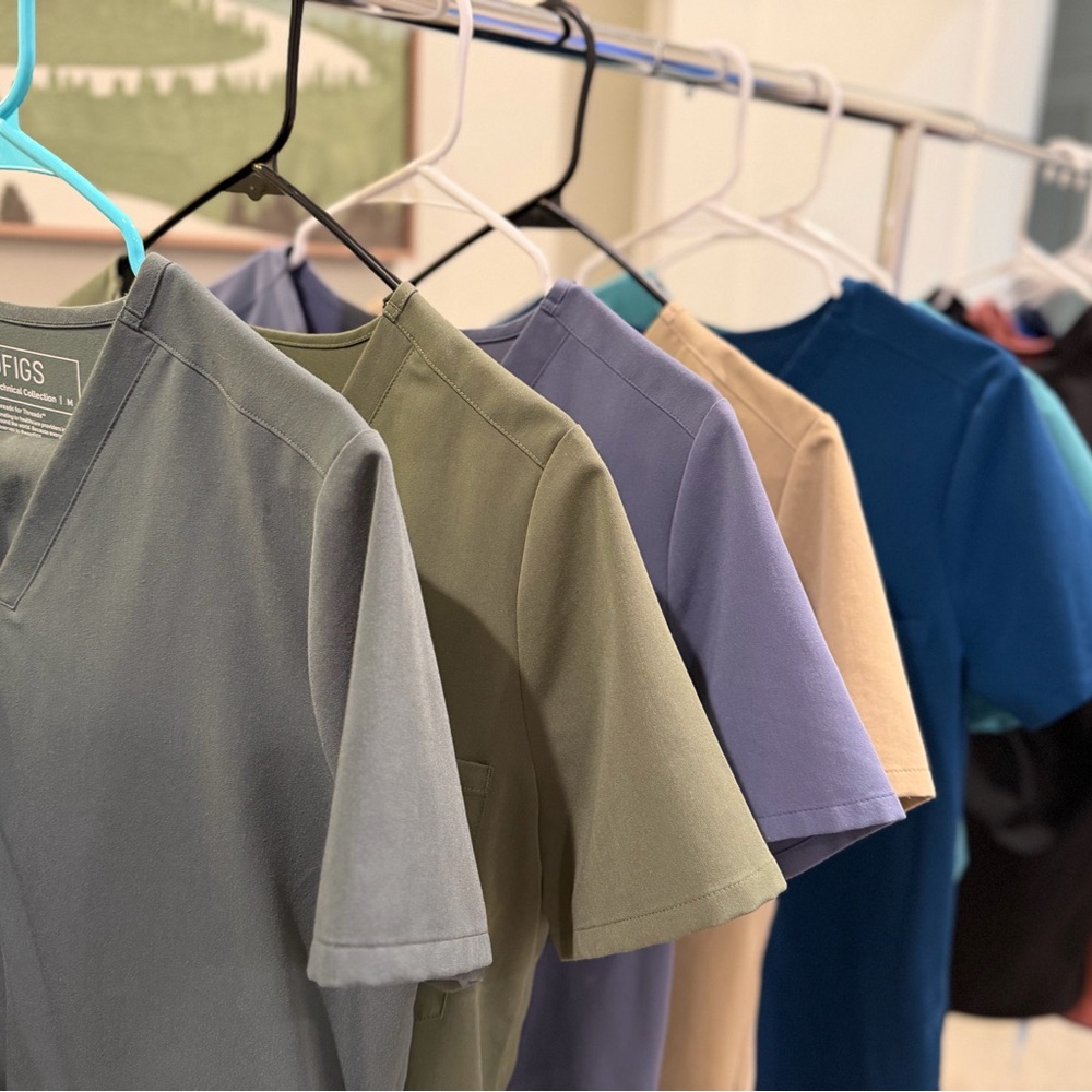 Set of 6 Figs V-Neck Scrub Tops and bottoms.